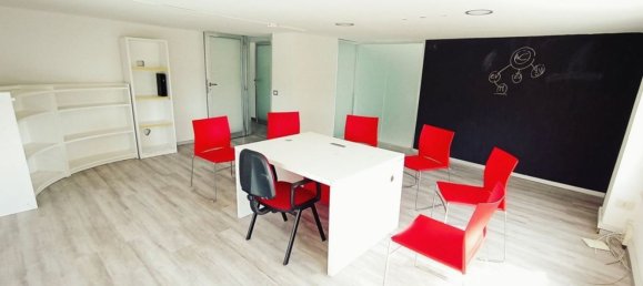 4 rooms Commercial property in Foiano della Chiana, Italy No. 223492 13