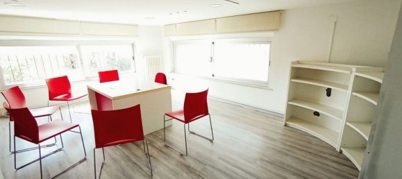 4 rooms Commercial property in Foiano della Chiana, Italy No. 223492 11