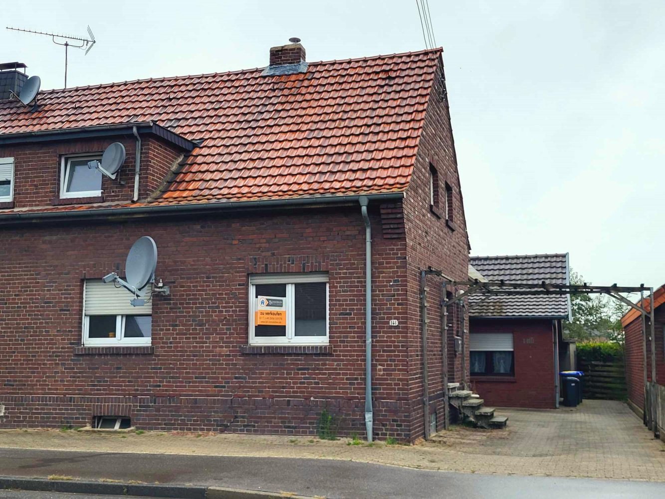 4 bedrooms Townhouse in Heinsberg, Germany No. 30810