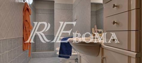 4 bedrooms Villa in Gardone Riviera, Italy No. 237189 15