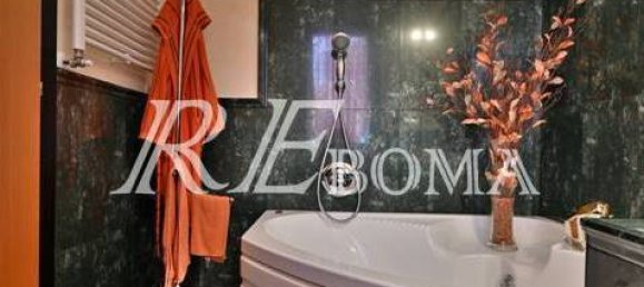 4 bedrooms Villa in Gardone Riviera, Italy No. 237189 9
