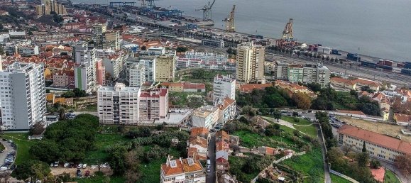 72m² Building in Lisbon, Portugal No. 56372 2