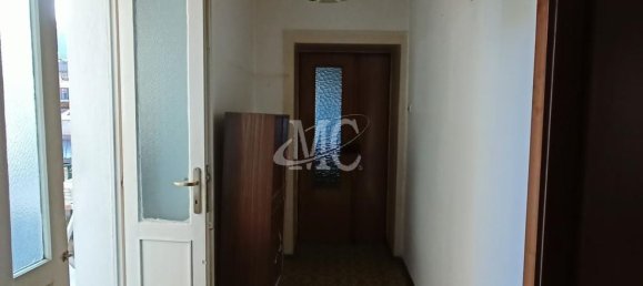 4 Schlafzimmer Wohnung in Mori, Italy, Nr. 363844 3