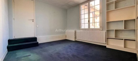 3 bedrooms House in Reims, France No. 239636 11