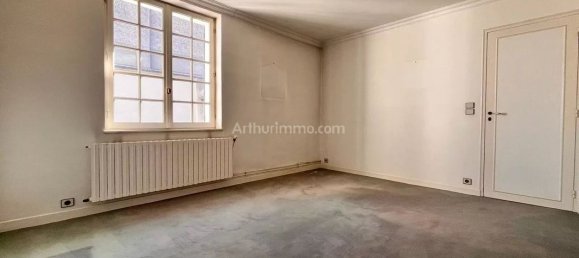 3 bedrooms House in Reims, France No. 239636 2