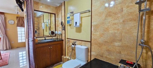 5 غرف نوم عقار تجاري في Chon Buri, Thailand رقم 70038 13