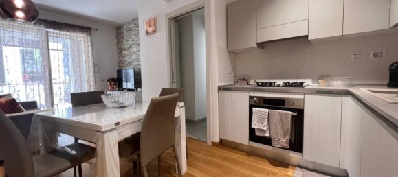1 bedroom Apartment in Rome, Italy No. 319128 3