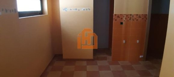 Коммерческая недвижимость 179м² в Леон, Испания № 66623 3