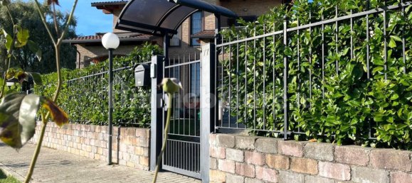 2 Schlafzimmer Haus in Turin, Italy, Nr. 379923 25