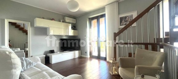 2 Schlafzimmer Haus in Turin, Italy, Nr. 379923 6