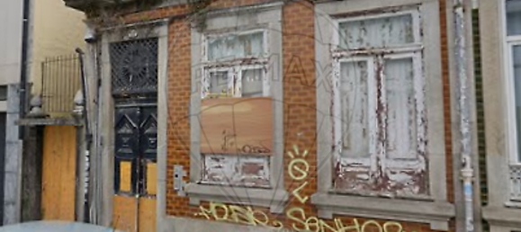 6 bedrooms Building in Porto, Portugal No. 44184 2