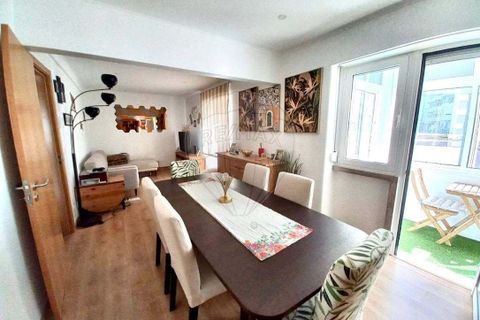 Apartamento de 3 dormitorios en Odivelas, Portugal No. 322640