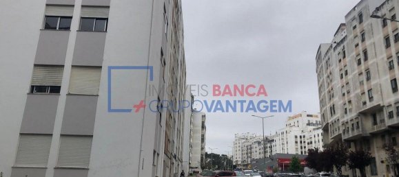 2 Schlafzimmer Wohnung in Rio de Mouro, Portugal, Nr. 196315 2