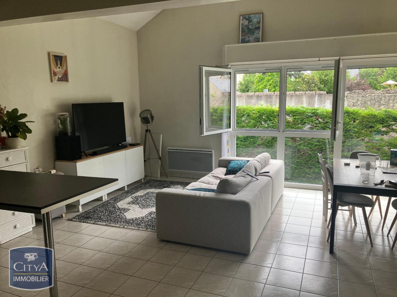 2 Schlafzimmer Doppelhaus in Tours, France, Nr. 253244