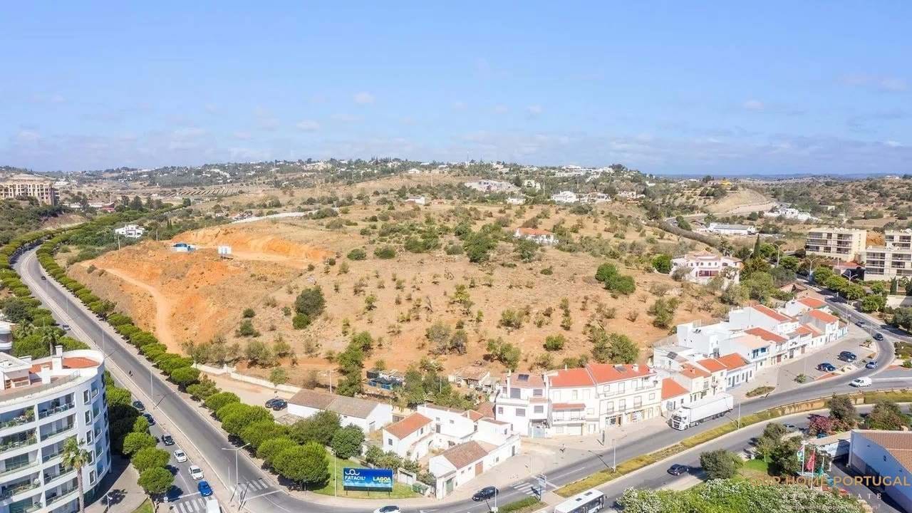  Land in Lagos, Portugal No. 154980