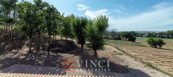 Casa de 9 habitaciónes en Montelupone, Italy No. 123283 17