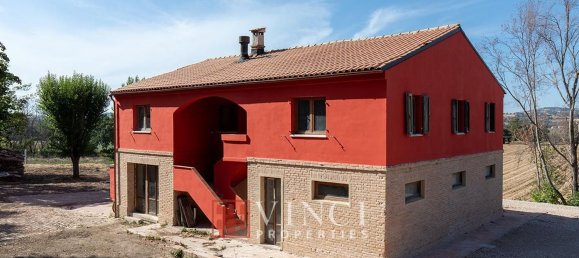 Casa de 9 habitaciónes en Montelupone, Italy No. 123283 42