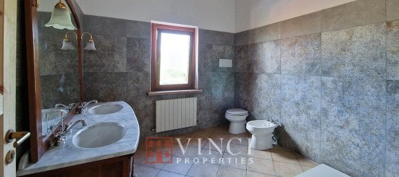 Casa de 9 habitaciónes en Montelupone, Italy No. 123283 30