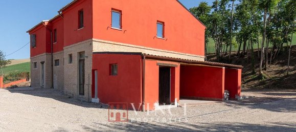 Casa de 9 habitaciónes en Montelupone, Italy No. 123283 46