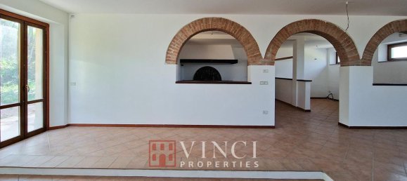 Casa de 9 habitaciónes en Montelupone, Italy No. 123283 6