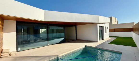 Casa de 4 dormitorios en Torrevieja, Spain No. 154545 11