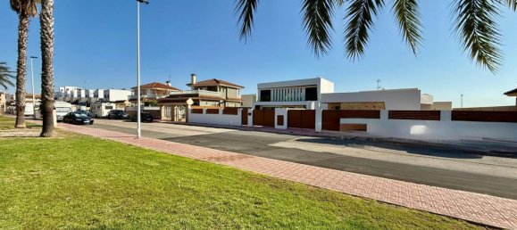 Casa de 4 dormitorios en Torrevieja, Spain No. 154545 41