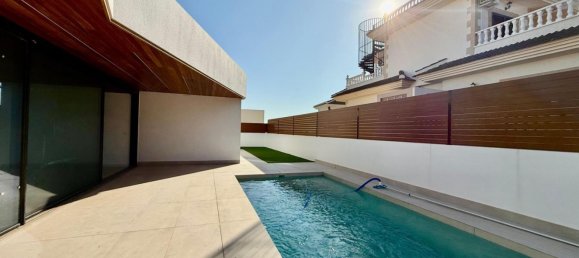 Casa de 4 dormitorios en Torrevieja, Spain No. 154545 5