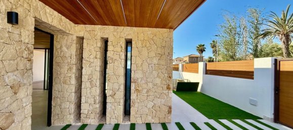 Casa de 4 dormitorios en Torrevieja, Spain No. 154545 2