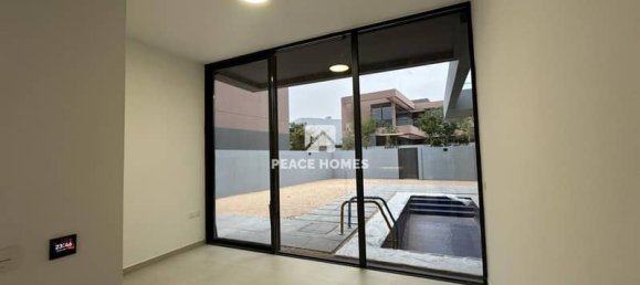 4 Schlafzimmer Villa in Tilal City, UAE, Nr. 16823 10