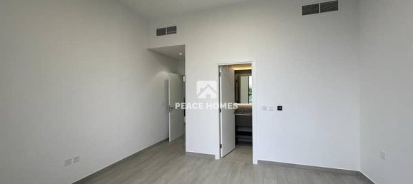 4 Schlafzimmer Villa in Tilal City, UAE, Nr. 16823 3