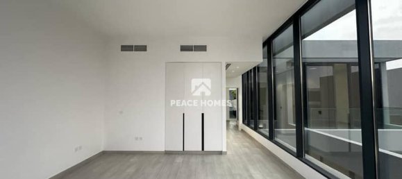 4 Schlafzimmer Villa in Tilal City, UAE, Nr. 16823 5