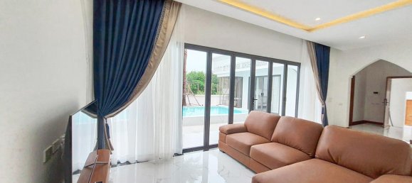 3 bedrooms Villa in Phuket, Thailand No. 5933 7