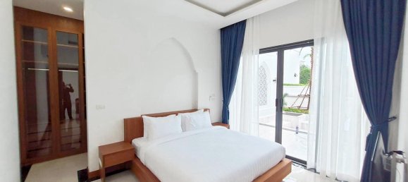 3 bedrooms Villa in Phuket, Thailand No. 5933 8