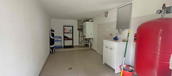 6 bedrooms House in Bibbiano, Italy No. 330643 38