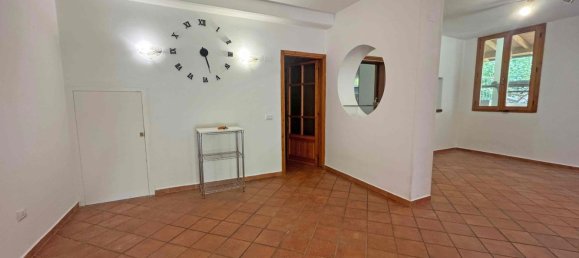 6 bedrooms House in Bibbiano, Italy No. 330643 11