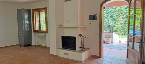 6 bedrooms House in Bibbiano, Italy No. 330643 16