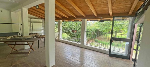 6 bedrooms House in Bibbiano, Italy No. 330643 22