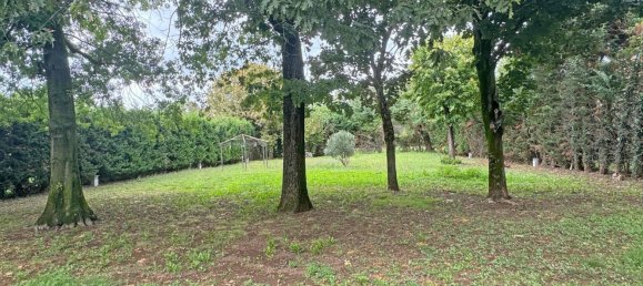 6 bedrooms House in Bibbiano, Italy No. 330643 4