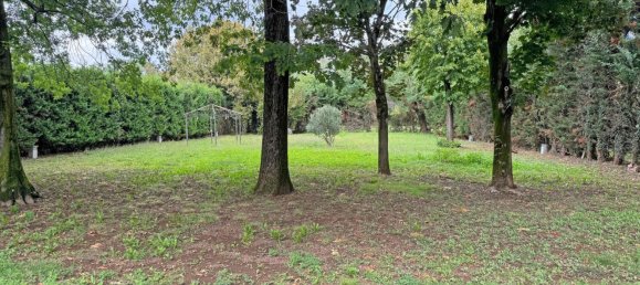 6 bedrooms House in Bibbiano, Italy No. 330643 5