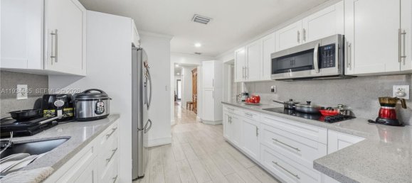 3 chambres villa à vendre à Miami, Miami-Dade, Florida, USA № 615403 20