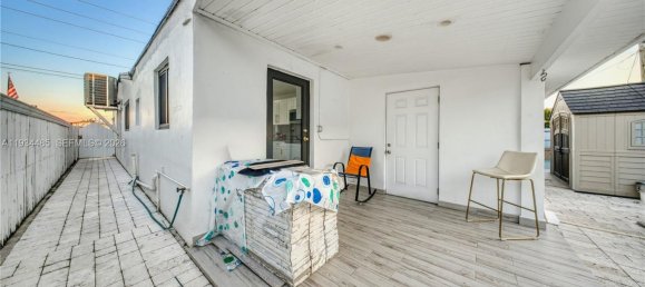 3 chambres villa à vendre à Miami, Miami-Dade, Florida, USA № 615403 2