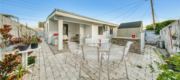 3 chambres villa à vendre à Miami, Miami-Dade, Florida, USA № 615403 6