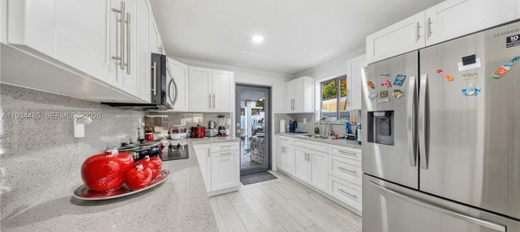 3 chambres villa à vendre à Miami, Miami-Dade, Florida, USA № 615403 21