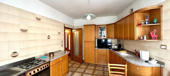 Дом с 4 спальнями в Новелла, Италия № 312493 3