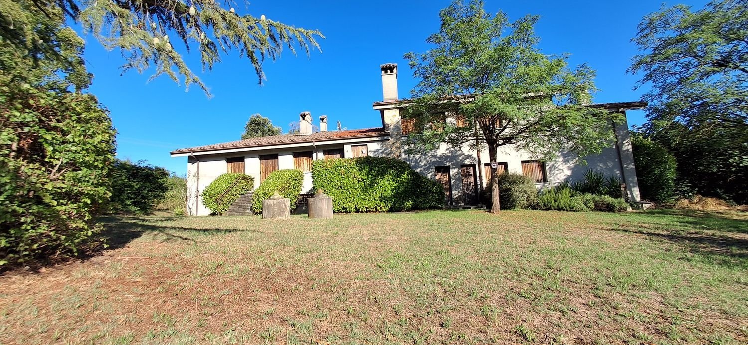 Вилла с 10 спальнями в Пьоццано, Италия № 328179