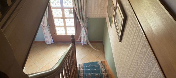 5 bedrooms House in Millancay, France No. 260882 13