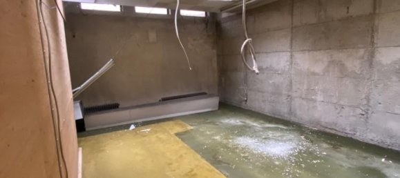 Коммерческая недвижимость с 2 комнатами в Саарбрюккен, Германия № 335800 3