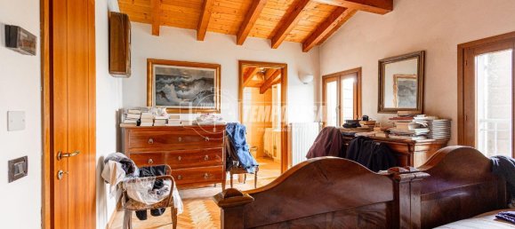 Casa de 6 habitaciónes en Reggio Emilia, Italy No. 232739 13