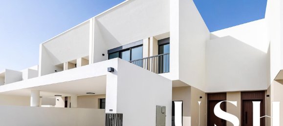 4 chambres Maison de ville à Town Square, UAE No. 98175 2