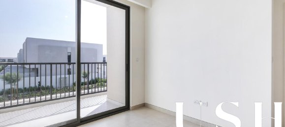 4 chambres Maison de ville à Town Square, UAE No. 98175 24